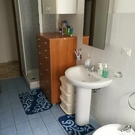 At Claudio And Inna's Проживание в семье Катания