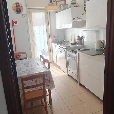 At Claudio And Inna's בית אירוח